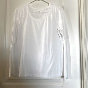 White basic long sleeve tee